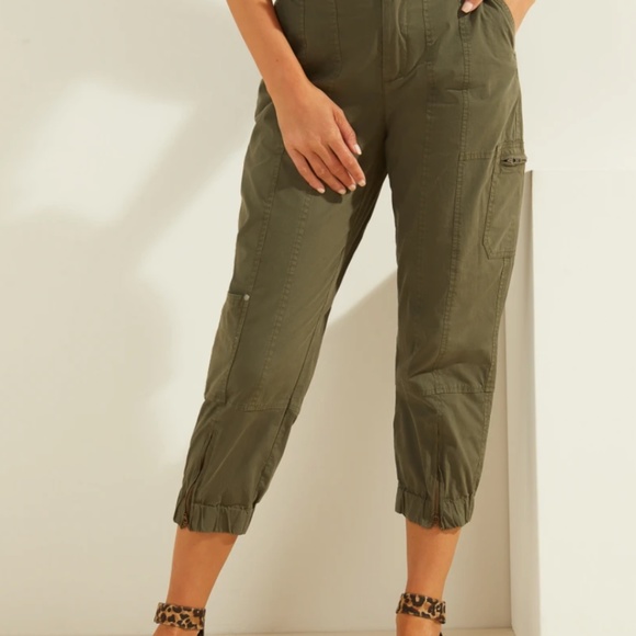 GUESS Hanlee Cargo Pants Military Green Pant - Size 0 - Picture 3 of 7